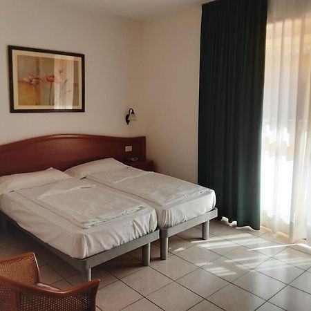 Hotel Florida Limone sul Garda Exterior foto